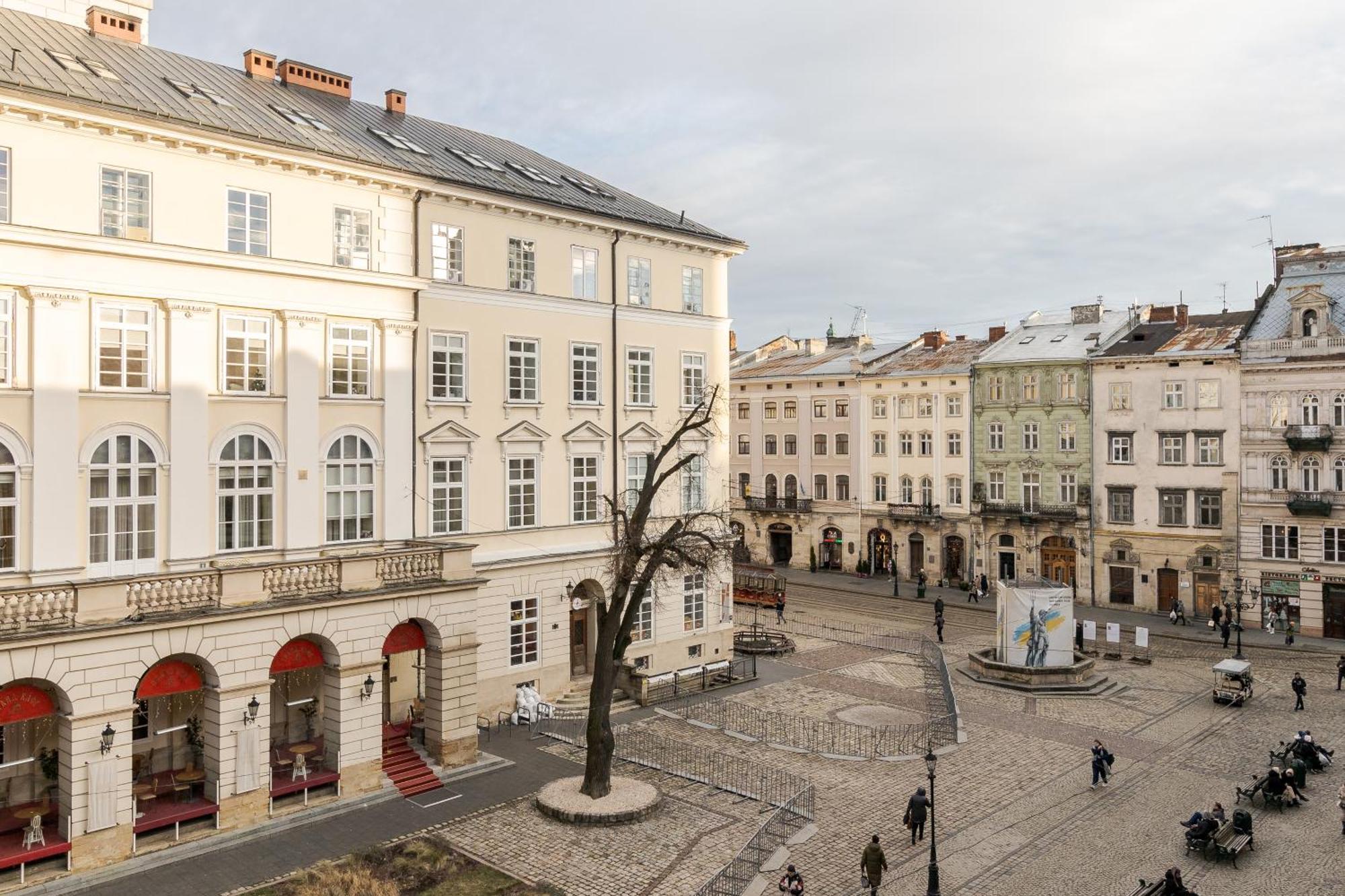 Inshiapartments On Rynok Square リヴィウ エクステリア 写真